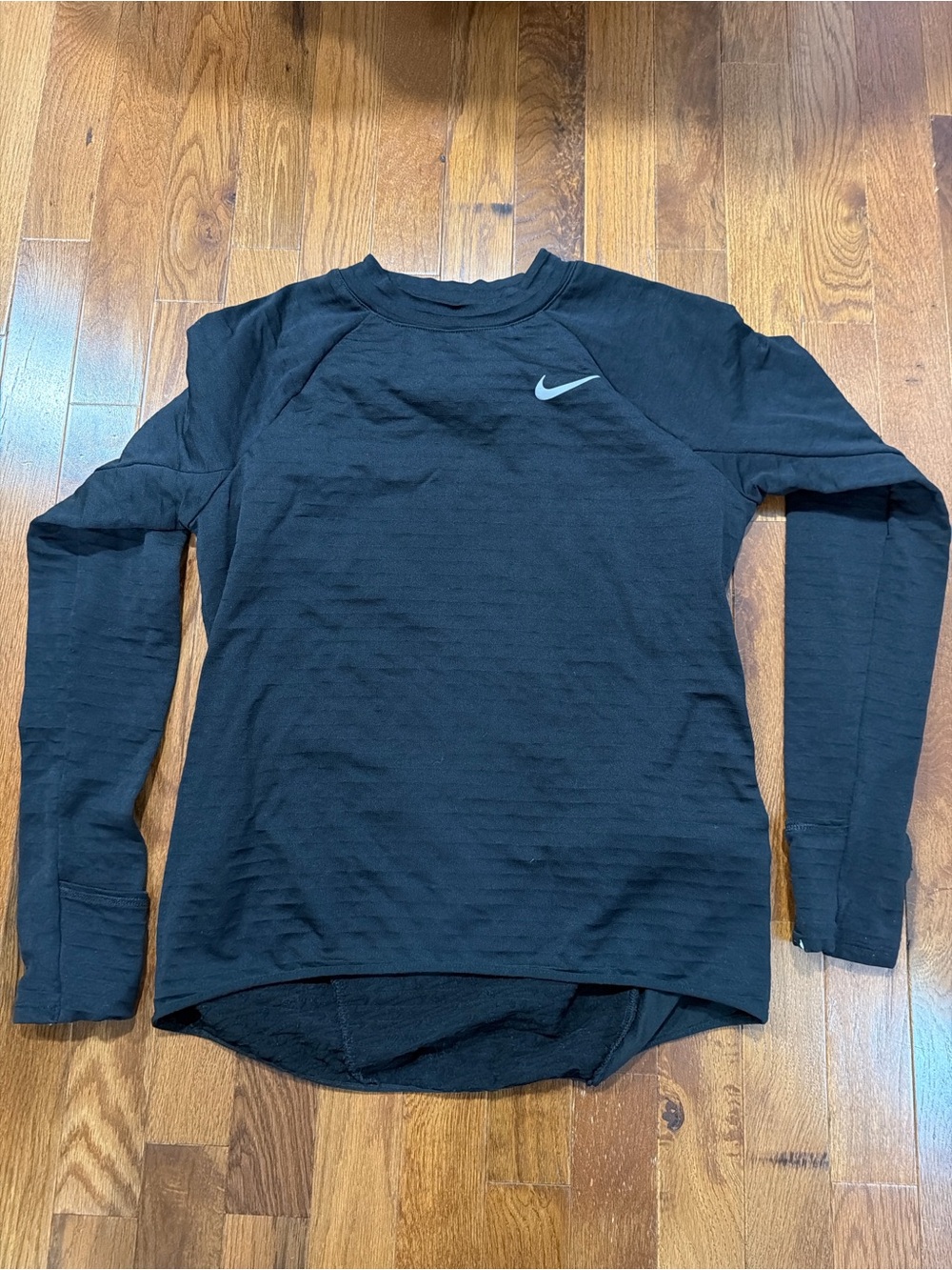 Nike Men’s Black Long-Sleeve Performance Top with Silver Swoosh